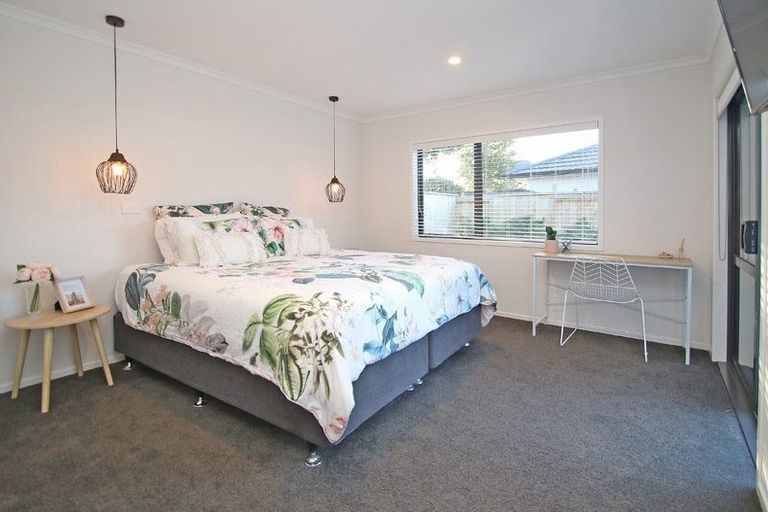 Photo of property in 42 Marion Crescent, Papamoa Beach, Papamoa, 3118