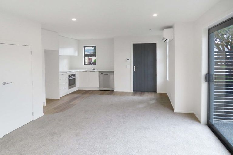 Photo of property in 1/338 Oxford Terrace, Avalon, Lower Hutt, 5011