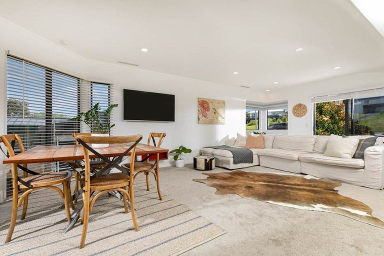 Photo of property in 15 East Avenue, Manly, Whangaparaoa, 0930