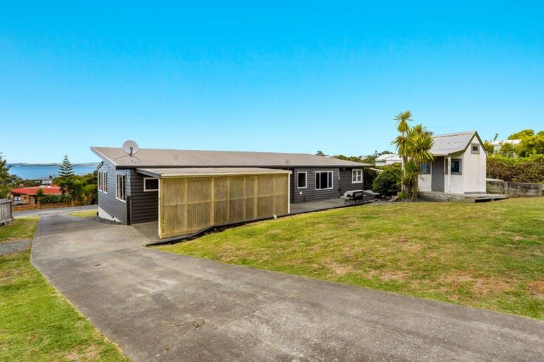 Photo of property in 16 Sea View Road, Leigh, 0985