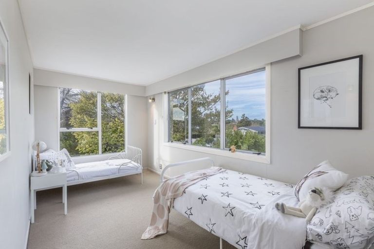 Photo of property in 46 Totara Road, Te Atatu Peninsula, Auckland, 0610