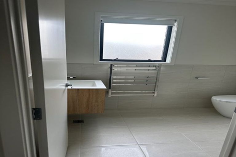 Photo of property in 1/15 Forge Street, Huntington, Hamilton, 3210