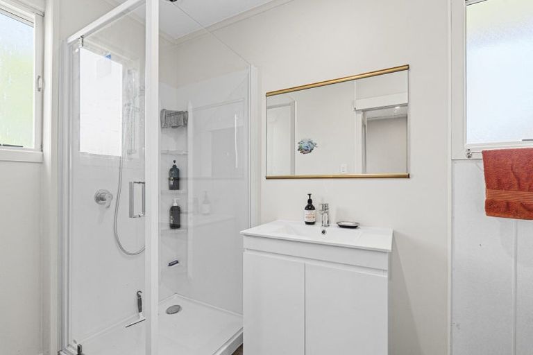 Photo of property in 5b Hua Street, Bell Block, New Plymouth, 4312