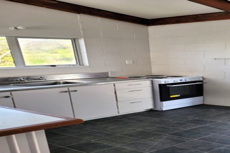 Photo of property in 24 Maire Street, Inglewood, 4330