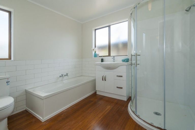 Photo of property in 27a Awamutu Grove, Waiwhetu, Lower Hutt, 5010