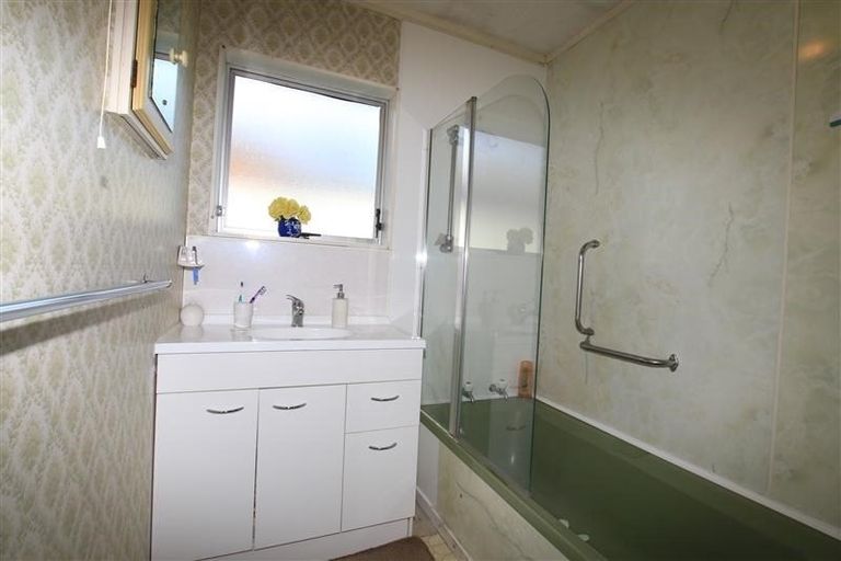 Photo of property in 3/113 Lynwood Road, New Lynn, Auckland, 0600