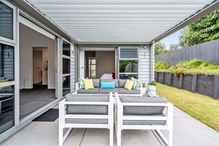 Photo of property in 22 Stace Hopper Drive, One Tree Point, 0118