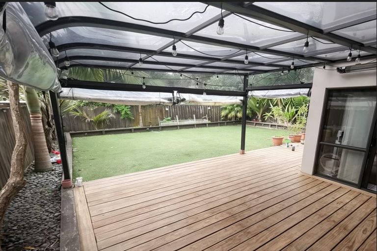 Photo of property in 2a Dapple Place, Flat Bush, Auckland, 2019