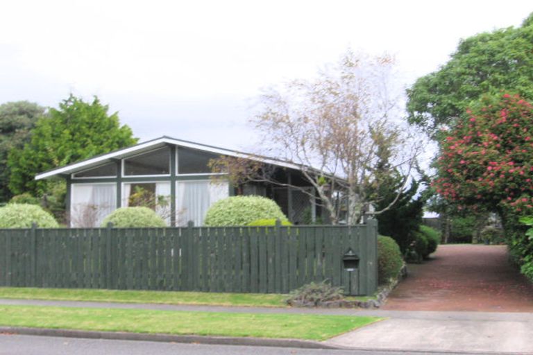 Photo of property in 4 Sylvan Avenue, Waikanae, 5036