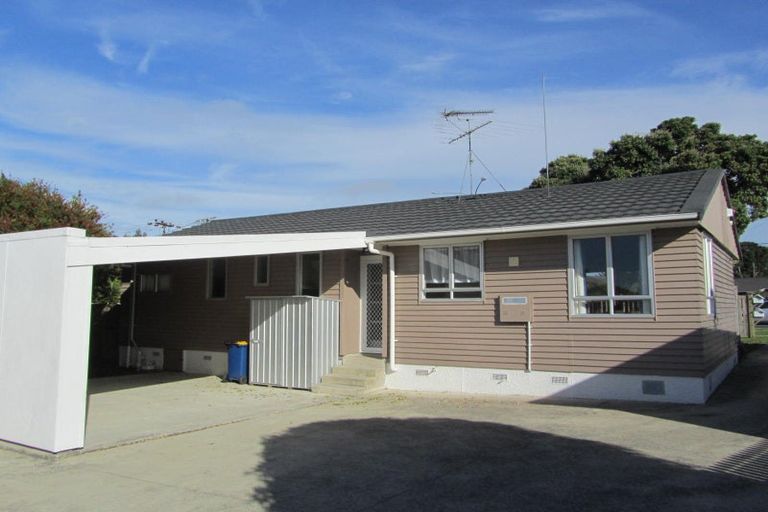 Photo of property in 217a Onewa Road, Birkenhead, Auckland, 0626
