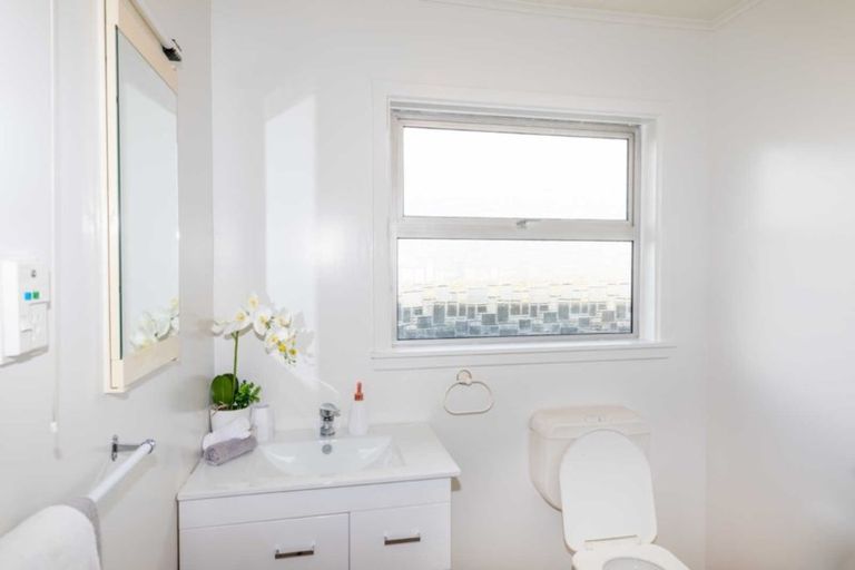 Photo of property in 401 Estuary Road, South New Brighton, Christchurch, 8062