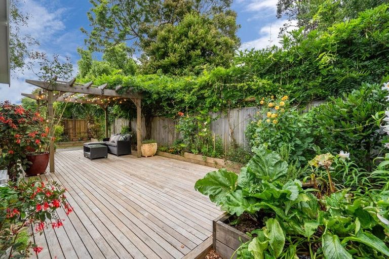 Photo of property in 1/38 Sandiacre Way, Browns Bay, Auckland, 0630