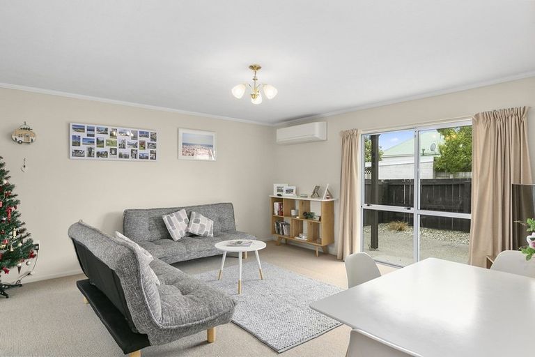 Photo of property in 3/205 Oxford Street, South Dunedin, Dunedin, 9012