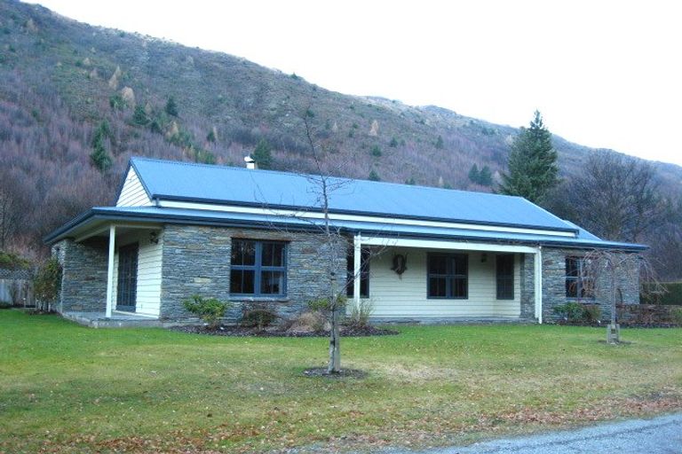 Photo of property in 5 Bedford Street, Arrowtown, 9302