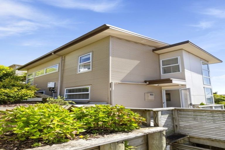 Photo of property in 8a Hollies Crescent, Johnsonville, Wellington, 6037