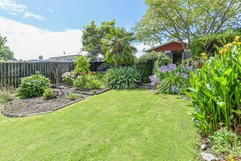 Photo of property in 46 Lipscombe Crescent, Havelock North, 4130