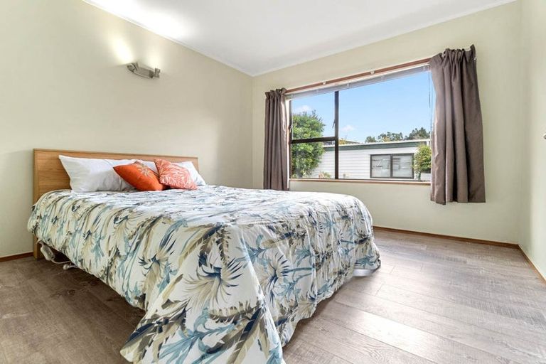 Photo of property in 1/153 Manuka Road, Bayview, Auckland, 0629