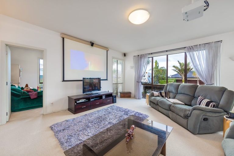 Photo of property in 9 Belle-mer Place, Gulf Harbour, Whangaparaoa, 0930