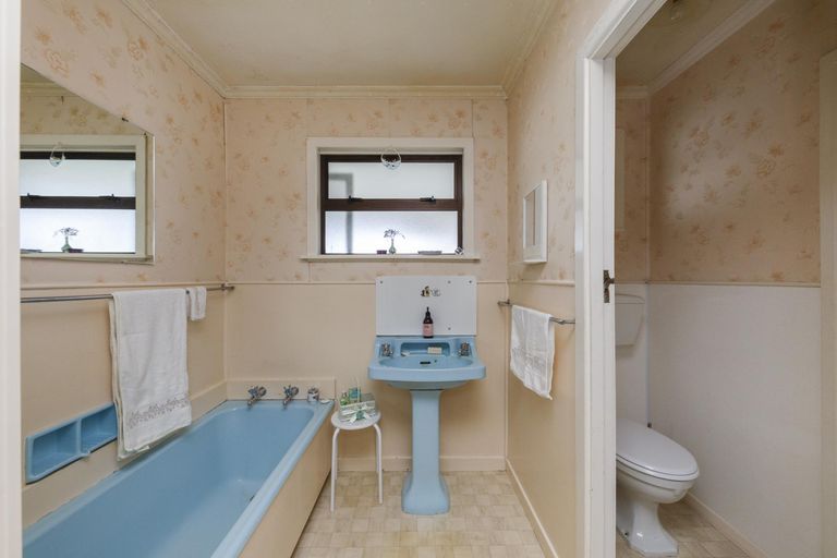 Photo of property in 44 Keeling Street, West End, Palmerston North, 4412