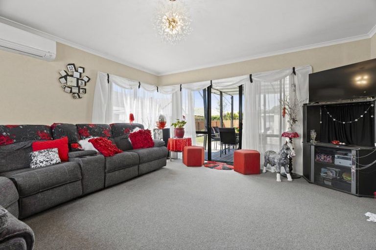 Photo of property in 3 Kentia Avenue, Mount Maunganui, 3116