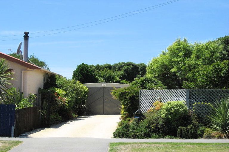 Photo of property in 125 Pine Avenue, South New Brighton, Christchurch, 8062