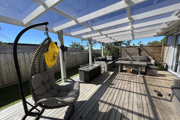 Photo of property in 7 Booralee Avenue, Botany Downs, Auckland, 2010