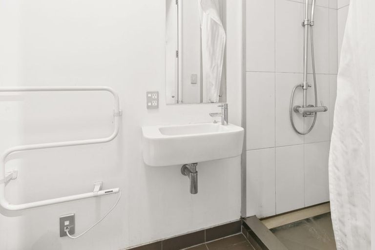 Photo of property in Vespa Apartments, 408/20 Hanson Street, Mount Cook, Wellington, 6021