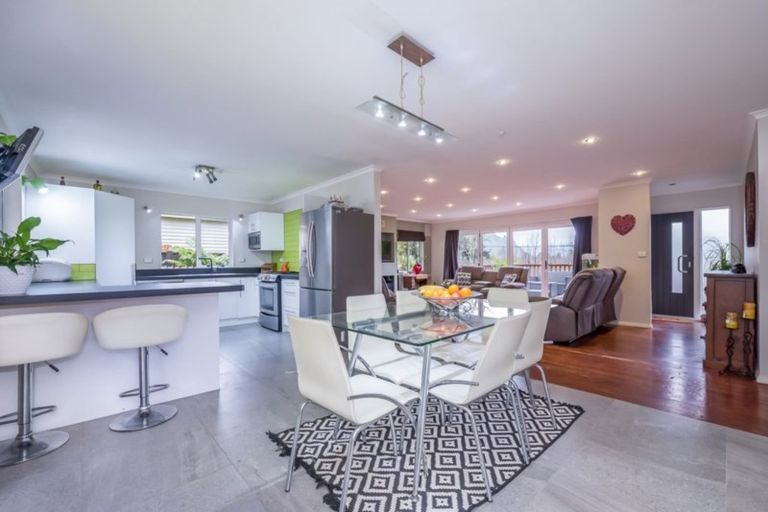 Photo of property in 22 Bridge Road, Birchville, Upper Hutt, 5018