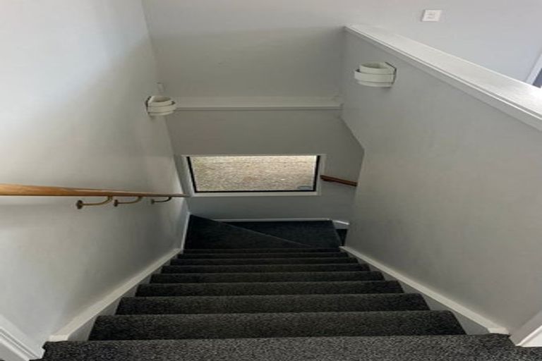Photo of property in 41 Lavelle Road, Henderson, Auckland, 0612