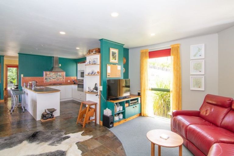 Photo of property in 156 Shanks Road, Helensville, 0875