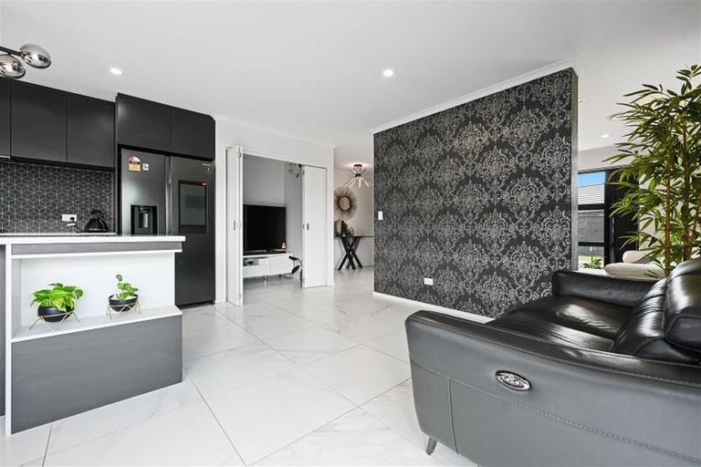 Photo of property in 5 Kowaro Street, Rototuna North, Hamilton, 3210