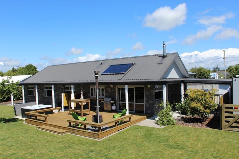 Photo of property in 533a Manutahi Road, Lepperton, New Plymouth, 4373