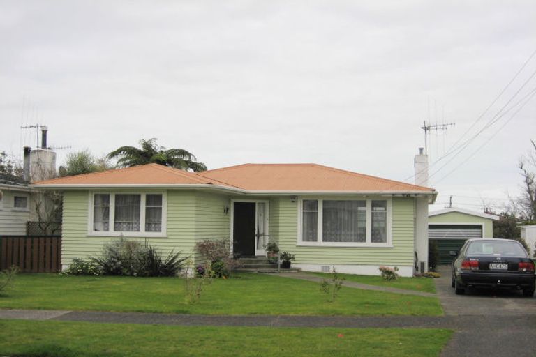 Photo of property in 13 Tawa Street, Levin, 5510