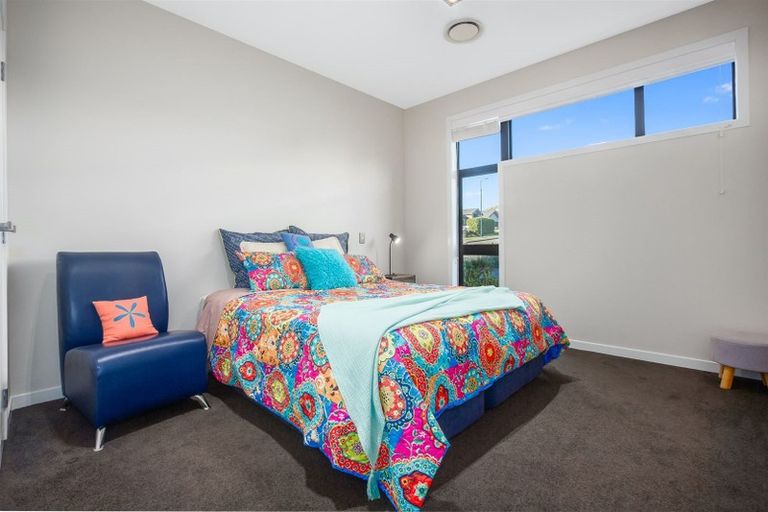 Photo of property in 19 Wangapeka Way, Aotea, Porirua, 5024