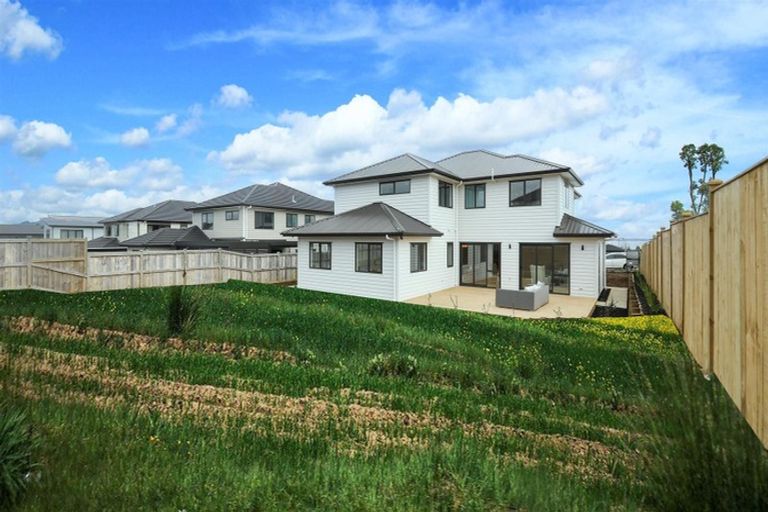 Photo of property in 18 Hutukawa Drive, Beachlands, Auckland, 2018