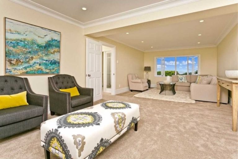 Photo of property in 187 Browns Bay Road, Browns Bay, Auckland, 0630