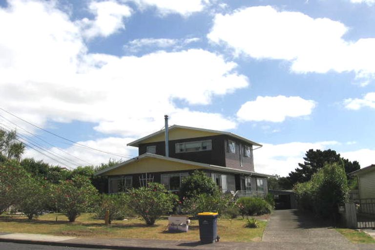 Photo of property in 152 Verbena Road, Birkdale, Auckland, 0626