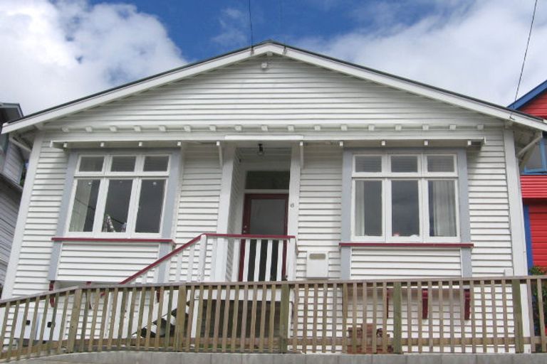 Photo of property in 6 Durham Street, Aro Valley, Wellington, 6021