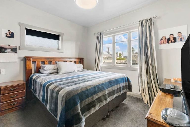 Photo of property in 18a Cameron Street, Papakura, 2110