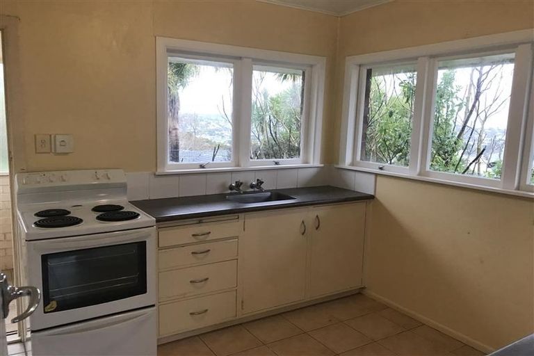 Photo of property in 3/11 Arcadia Crescent, Bayview, Auckland, 0629