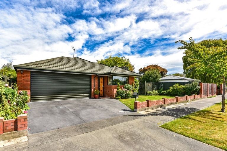 Photo of property in 41 Chedworth Avenue, Bishopdale, Christchurch, 8053