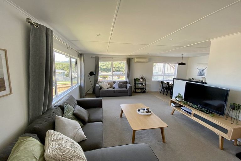 Photo of property in 9 Invercargill Drive, Kelson, Lower Hutt, 5010