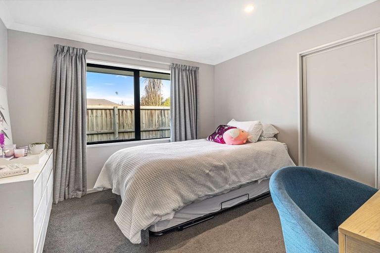 Photo of property in 31 Navy Loop, Rolleston, 7614