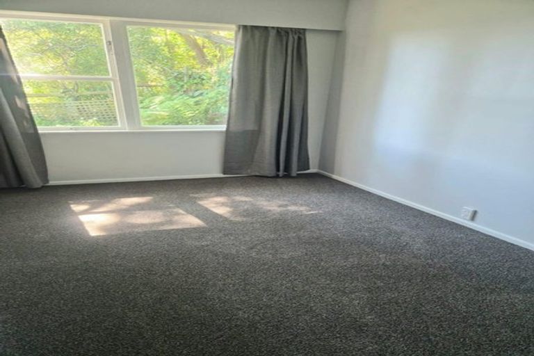 Photo of property in 32 Woodvale Grove, Fairfield, Lower Hutt, 5011