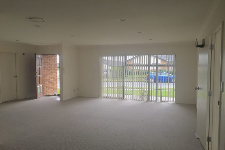 Photo of property in 31 Carrick Glen Avenue, Flat Bush, Auckland, 2019