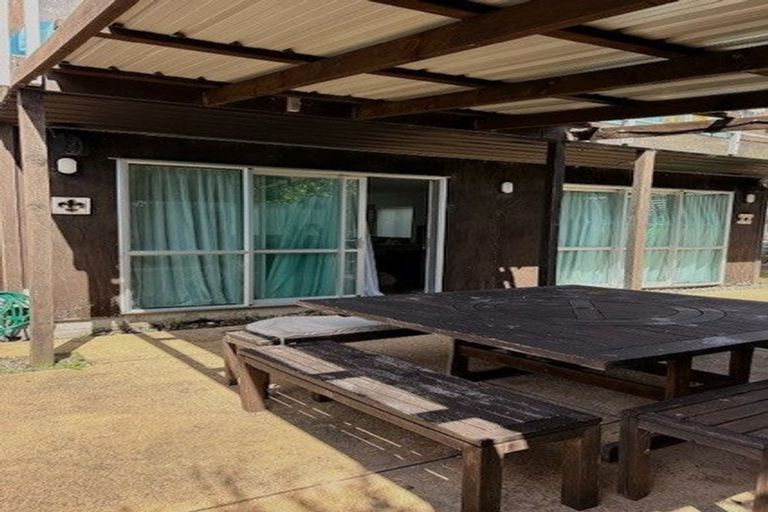 Photo of property in 36 Langton Road, Stanmore Bay, Whangaparaoa, 0932