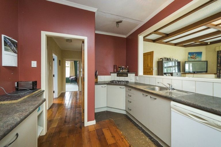 Photo of property in 38 Shamrock Street, Takaro, Palmerston North, 4412