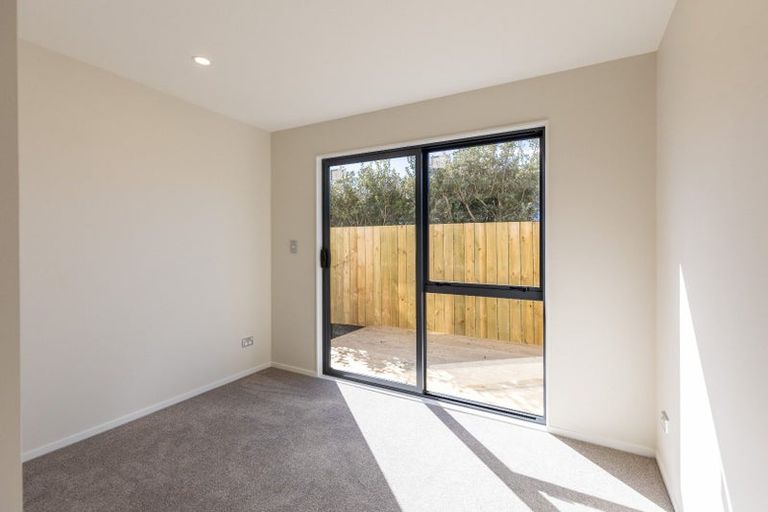 Photo of property in 6e Kaweka Street, New Lynn, Auckland, 0600