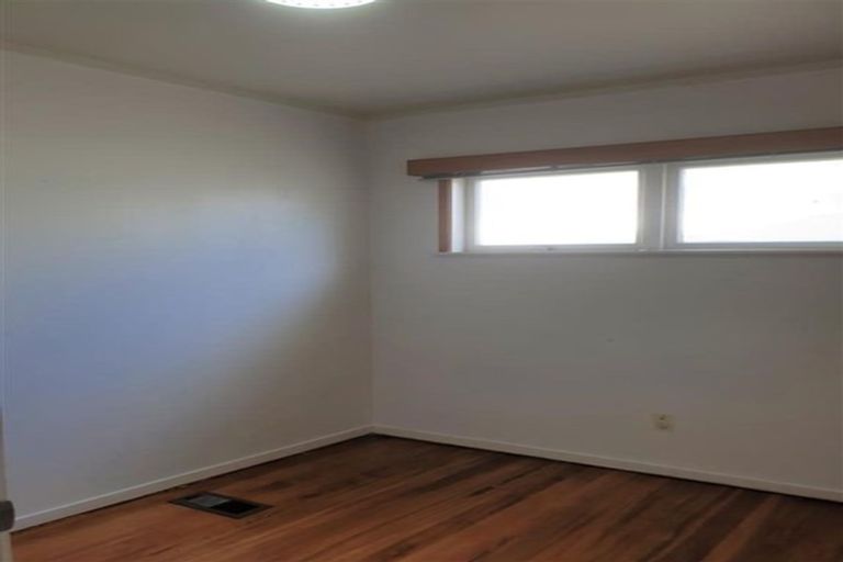 Photo of property in 32 Brentford Place, Manurewa, Auckland, 2102