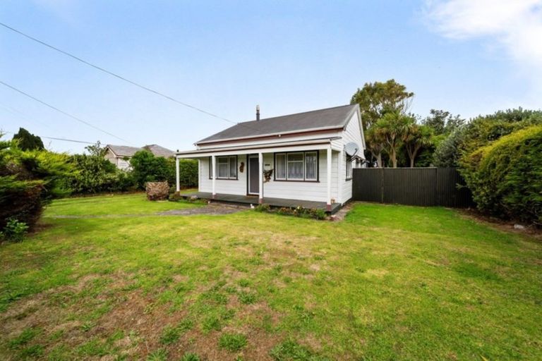Photo of property in 58 Terou Street, Manaia, 4612